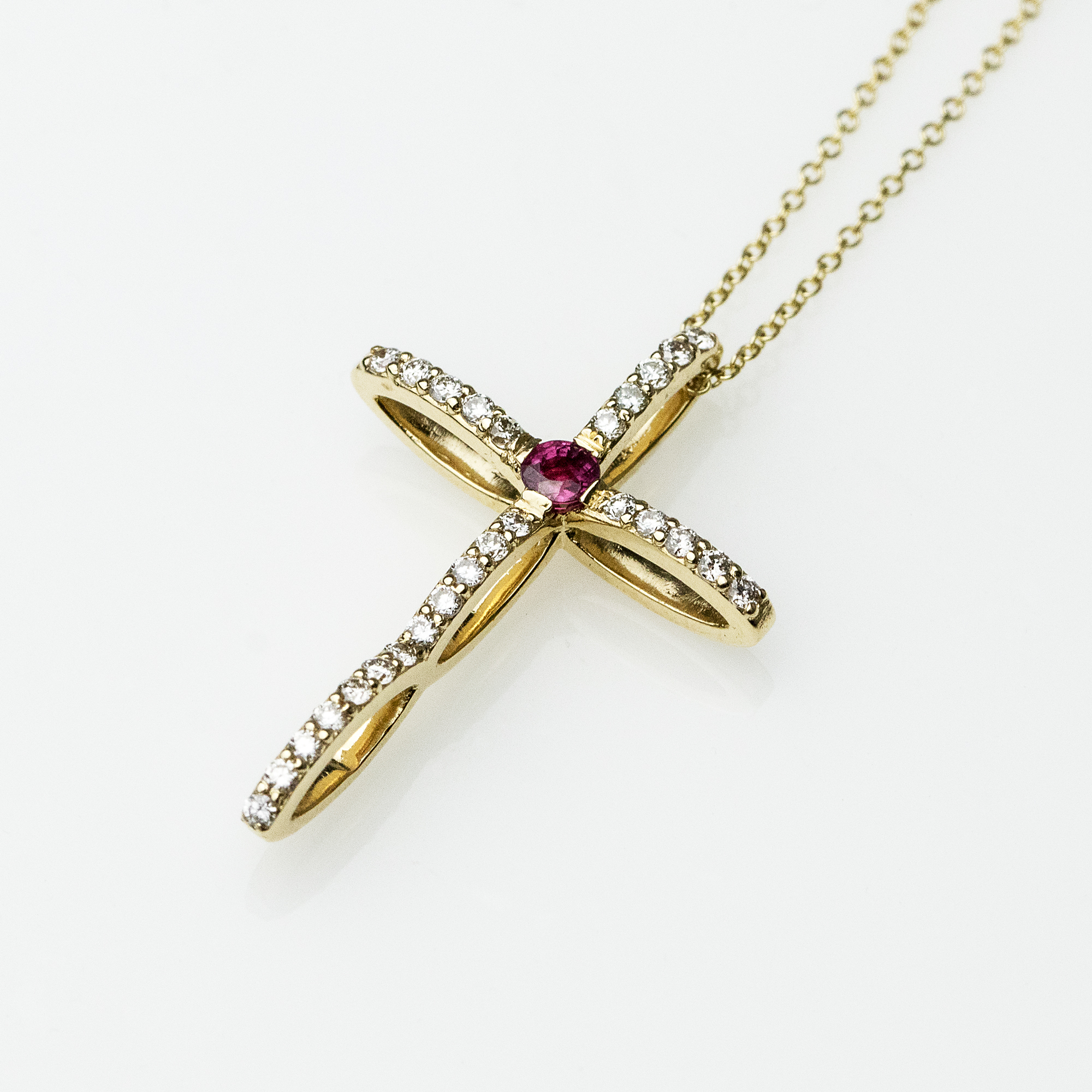 Cross with brilliants and ruby - Photo 1