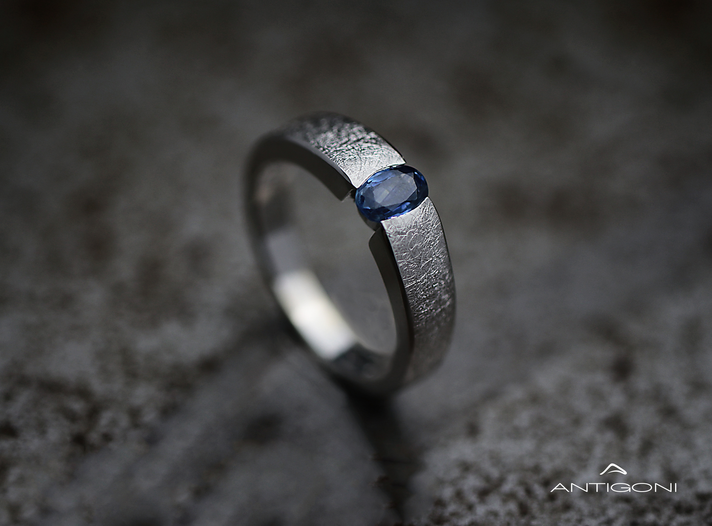 Solitaire ring