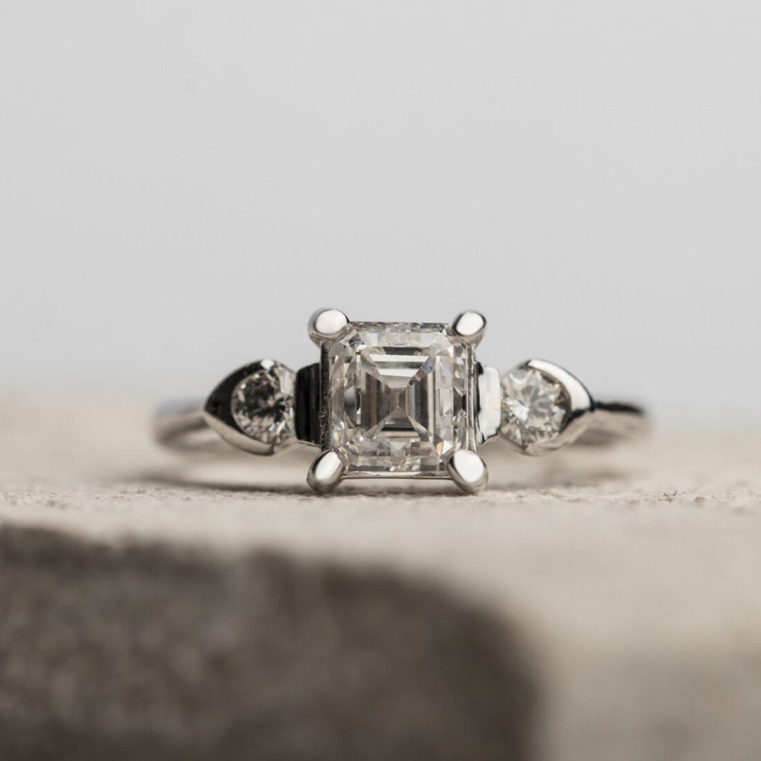 Δαχτυλίδι μονόπετρο