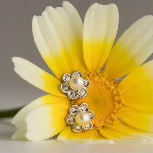 Διαμαντένια σκουλαρίκια μαργαρίτες