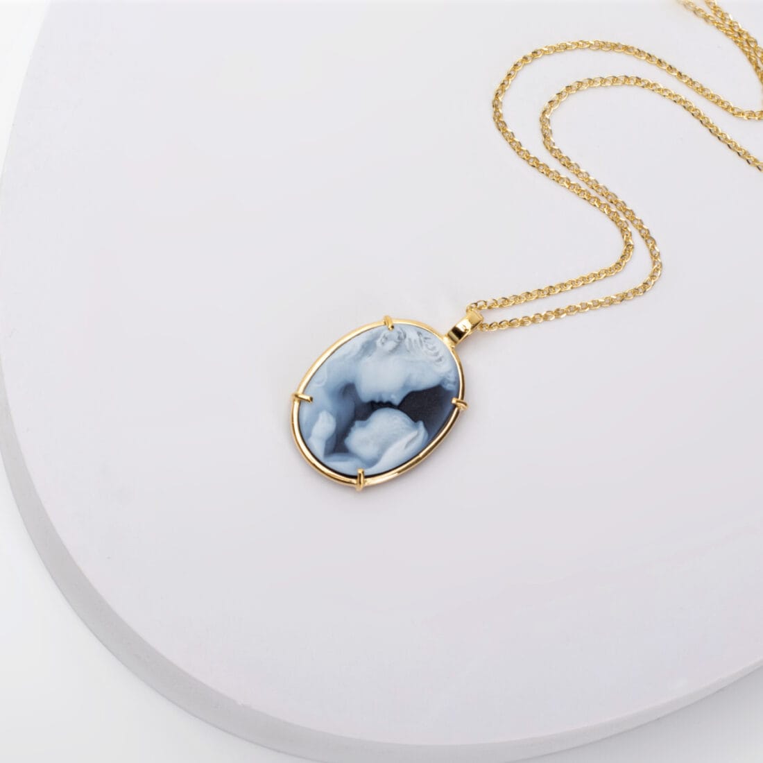 Μενταγιόν καμέο