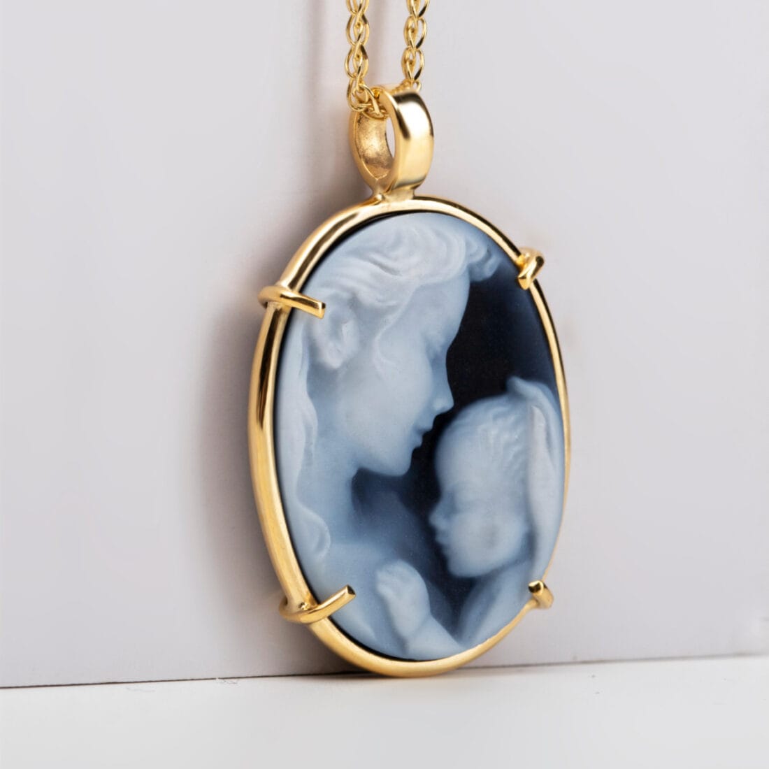 Μενταγιόν καμέο