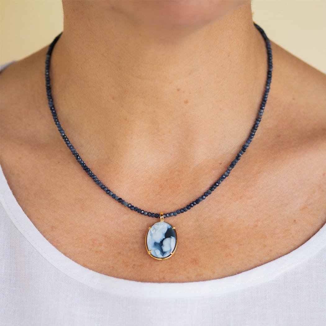 Μενταγιόν καμέο