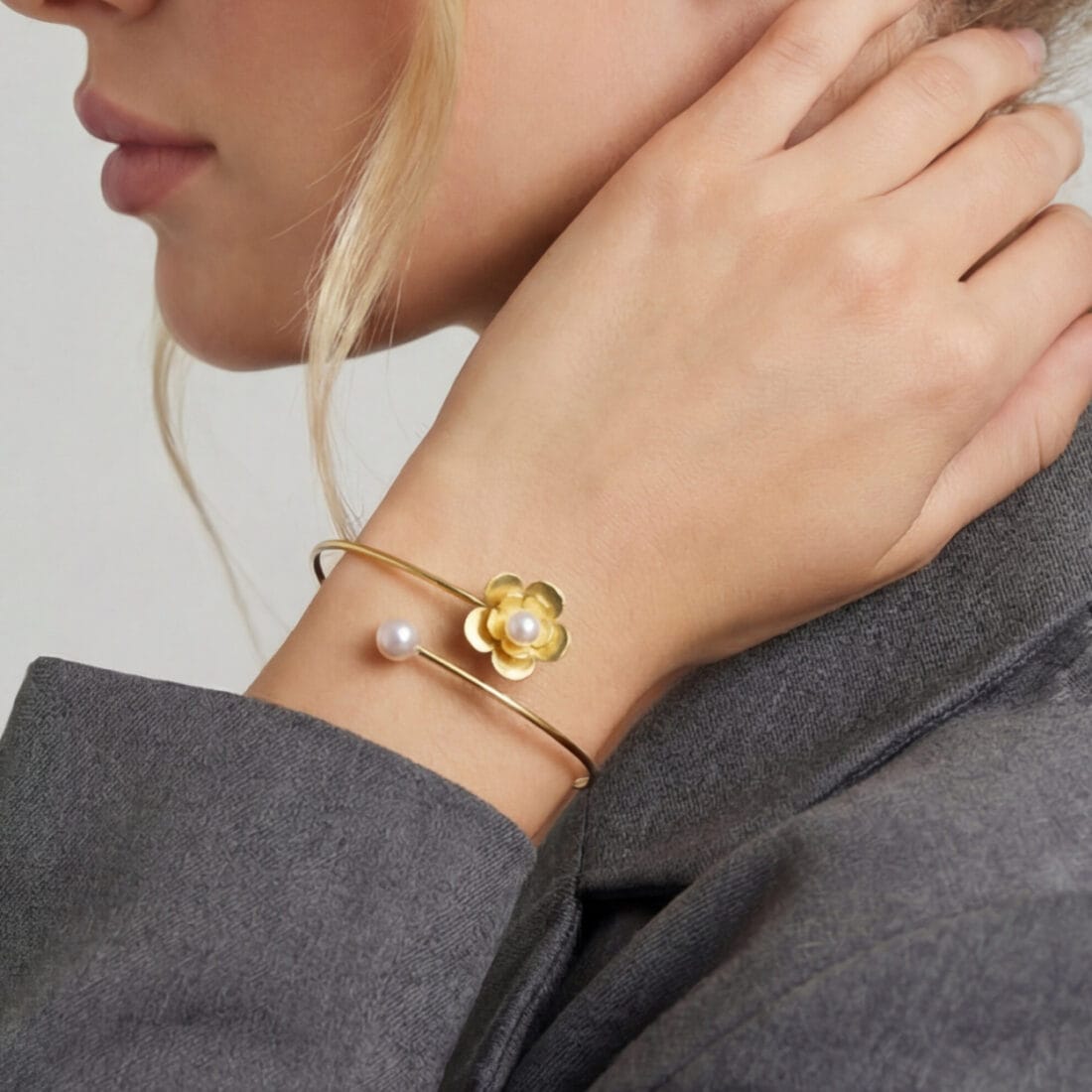 Βραχιόλι με ανθάκι