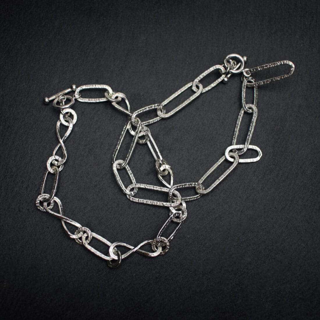 Βραχιόλι μασίφ με σφυρήλατους κρίκους