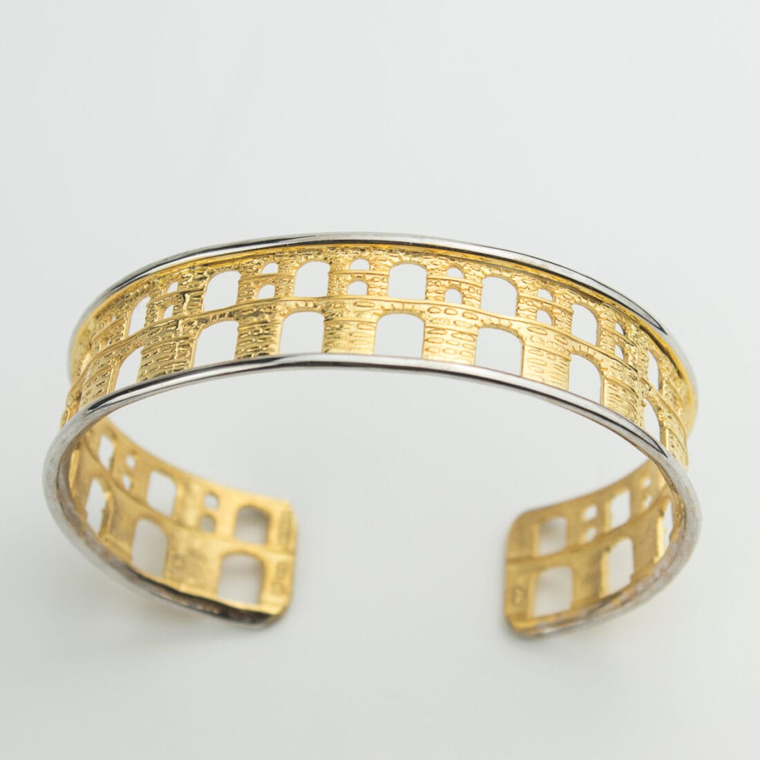 Βραχιόλι σταθερό "KAVALA" σε συνδυασμό χρωμάτων χρυσού