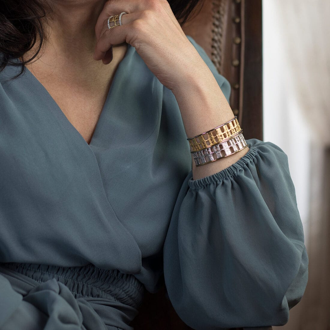 Βραχιόλι σταθερό "KAVALA" σε συνδυασμό χρωμάτων χρυσού