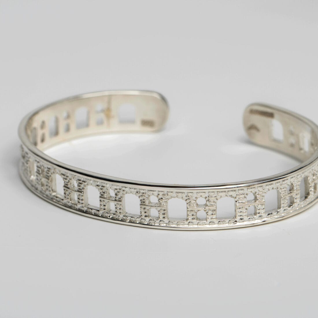 Βραχιόλι KAVALA στενό σε 14 ή 18 καράτια χρυσού