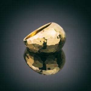 Σφυρήλατο δαχτυλίδι