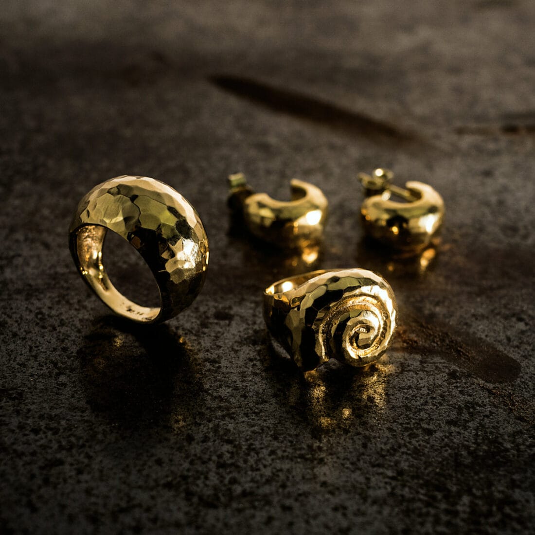 Σφυρήλατο δαχτυλίδι