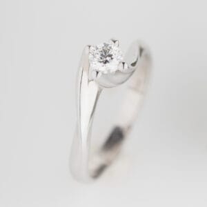 Διαμαντένιο μονόπετρο