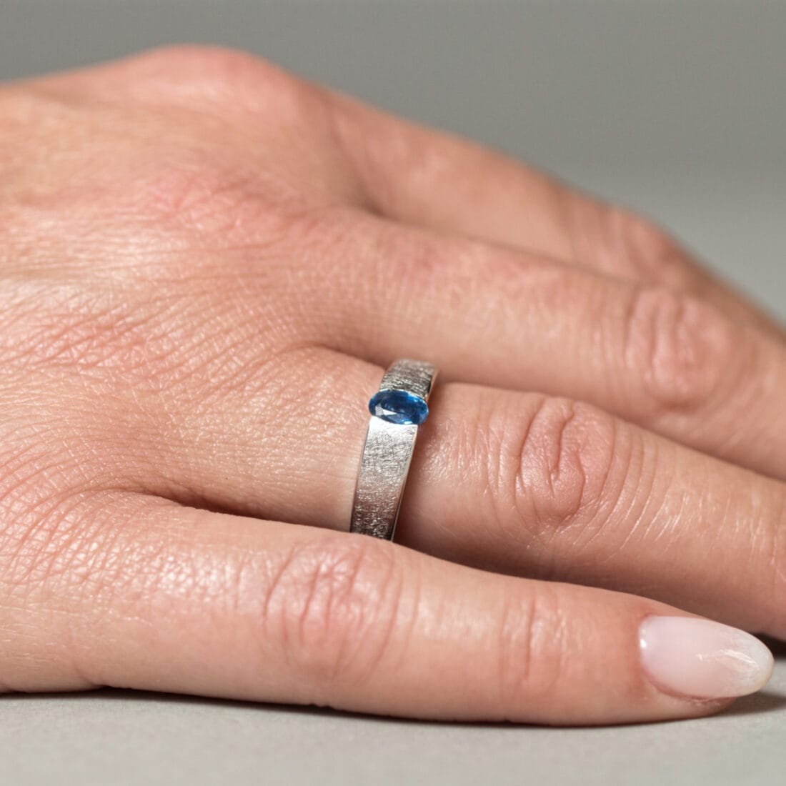 Δαχτυλίδι μονόπετρο