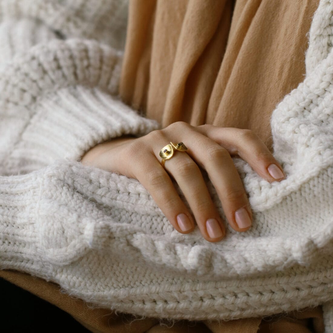 Δαχτυλίδι DIATHLASIS με διπλό μοτίφ