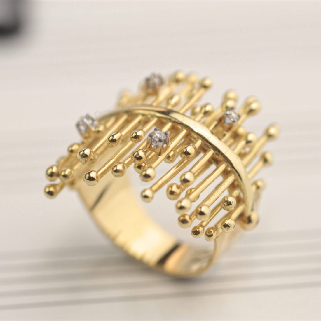 Δαχτυλίδι χρυσό LEGATO με διαμάντια κοπής brilliant