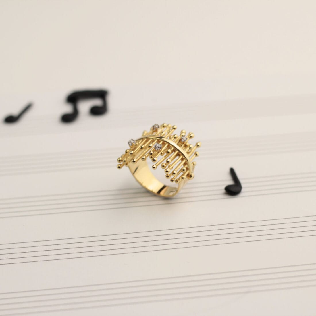 Δαχτυλίδι χρυσό LEGATO με διαμάντια κοπής brilliant