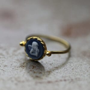 Χρυσό δαχτυλίδι "Angel" με ορυκτές πέτρες