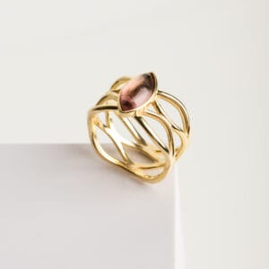 Δαχτυλίδι με ναβέττα