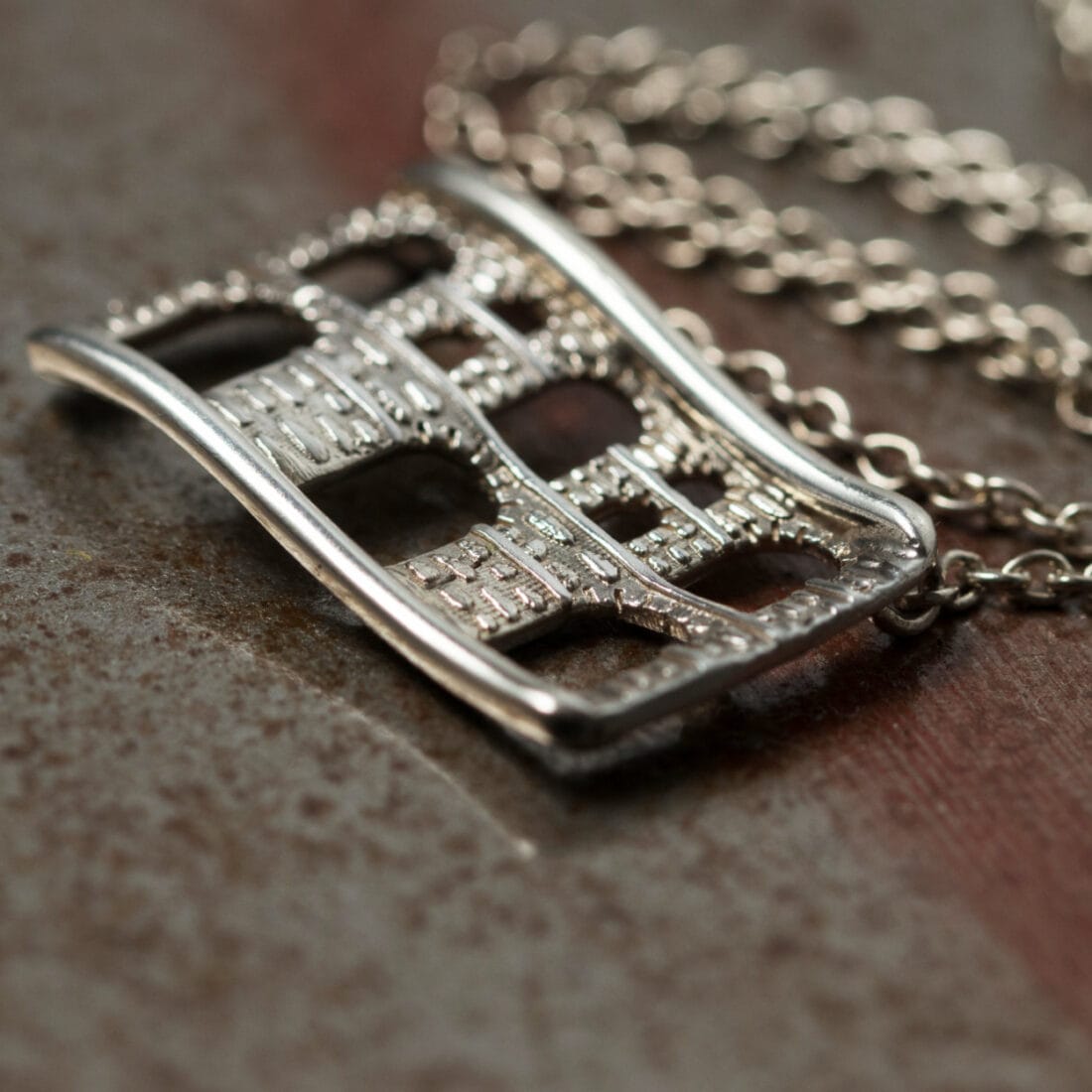 Χρυσό κολιέ "KAVALA" σε μικρό μέγεθος