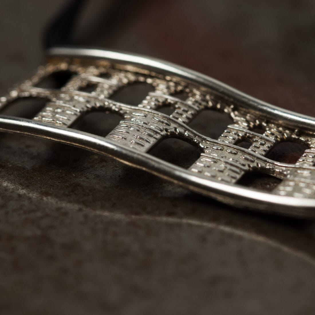 Χρυσό κολιέ "KAVALA" σε μεγάλο μέγεθος