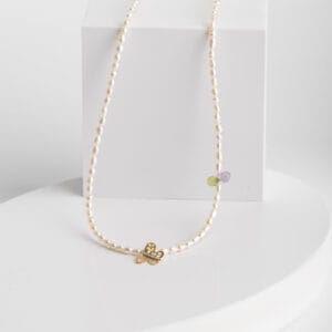 Μαργαριταρένιο κολιέ με πεταλούδα