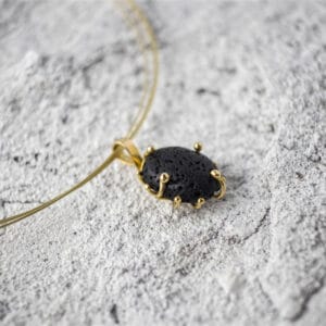 Μενταγιόν LAVA με πέτρα λάβα