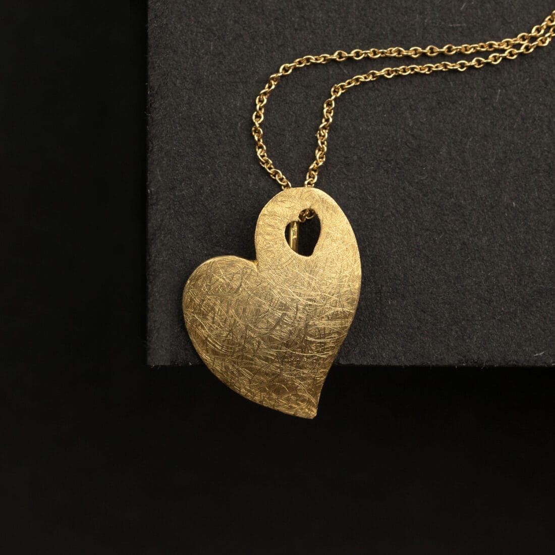 Μενταγιόν καρδιά