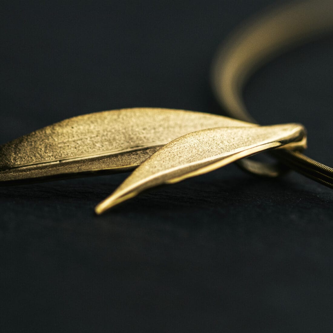 Μενταγιόν διπλό φύλλο ELEONES