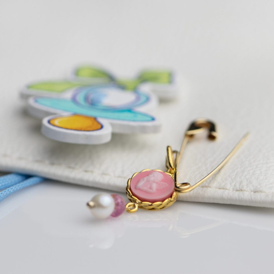 Μενταγιόν με πέτρα cameo