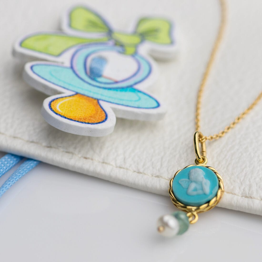 Μενταγιόν με πέτρα cameo