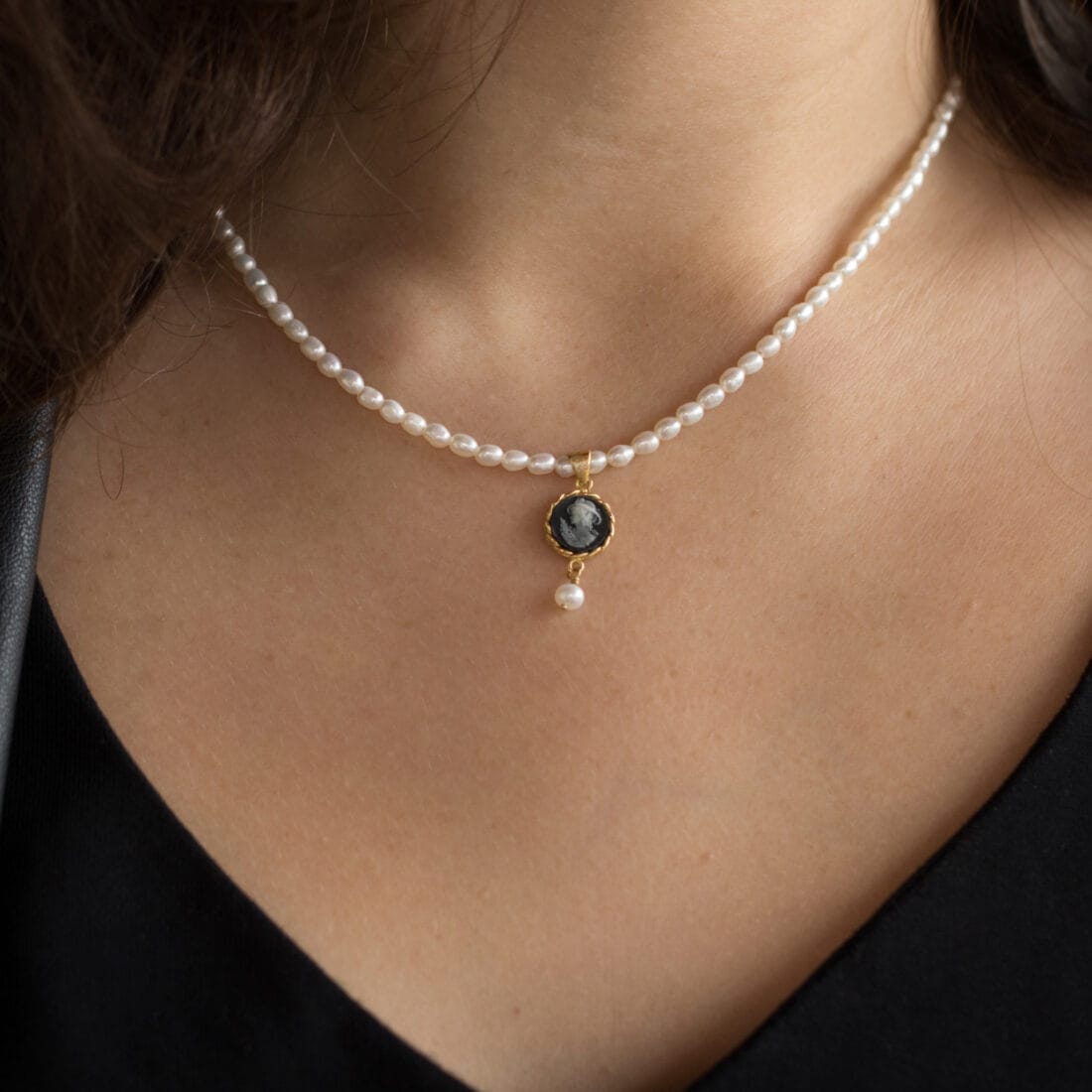 Μενταγιόν με πέτρα cameo