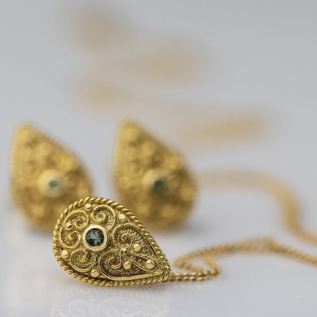 Σκουλαρίκια σταγόνες με τουρμαλίνες