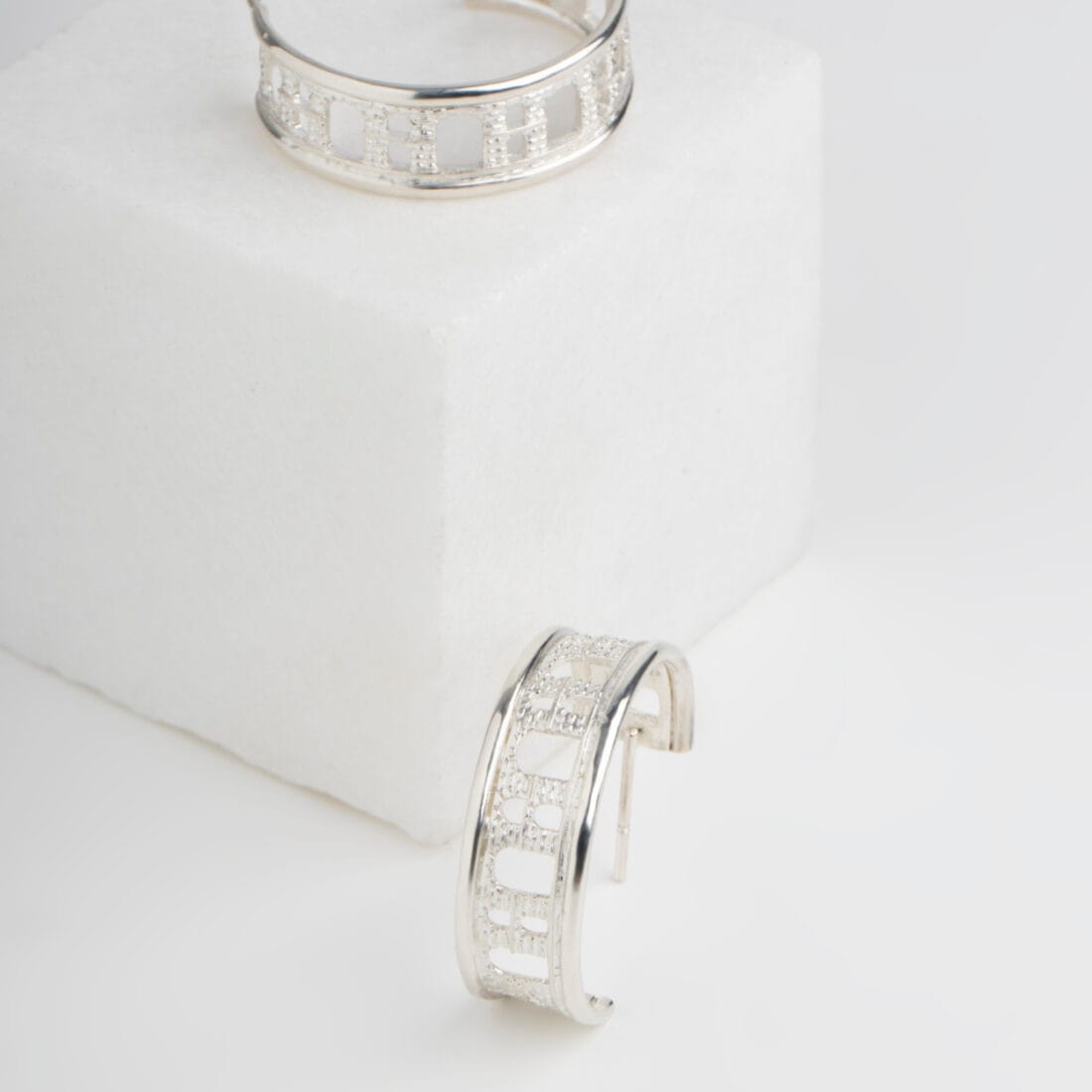 Σκουλαρίκια KAVALA ασημένια ή ασημόχρυσα