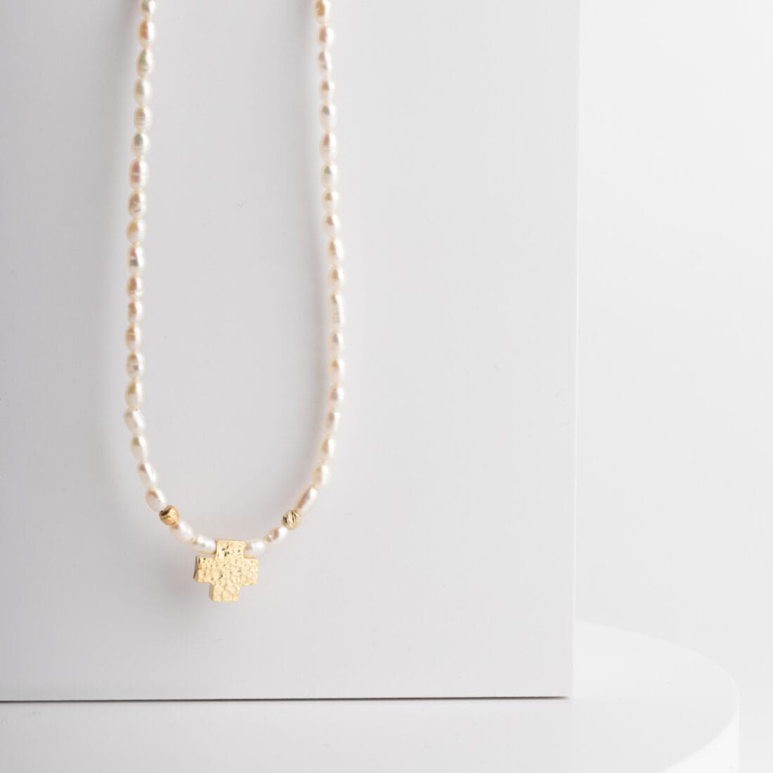 Σταυρός δύο όψεων με μαργαριτάρια