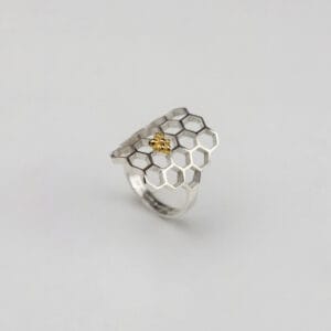 Ασημένιο δαχτυλίδι BEE - μεγάλη κυψέλη